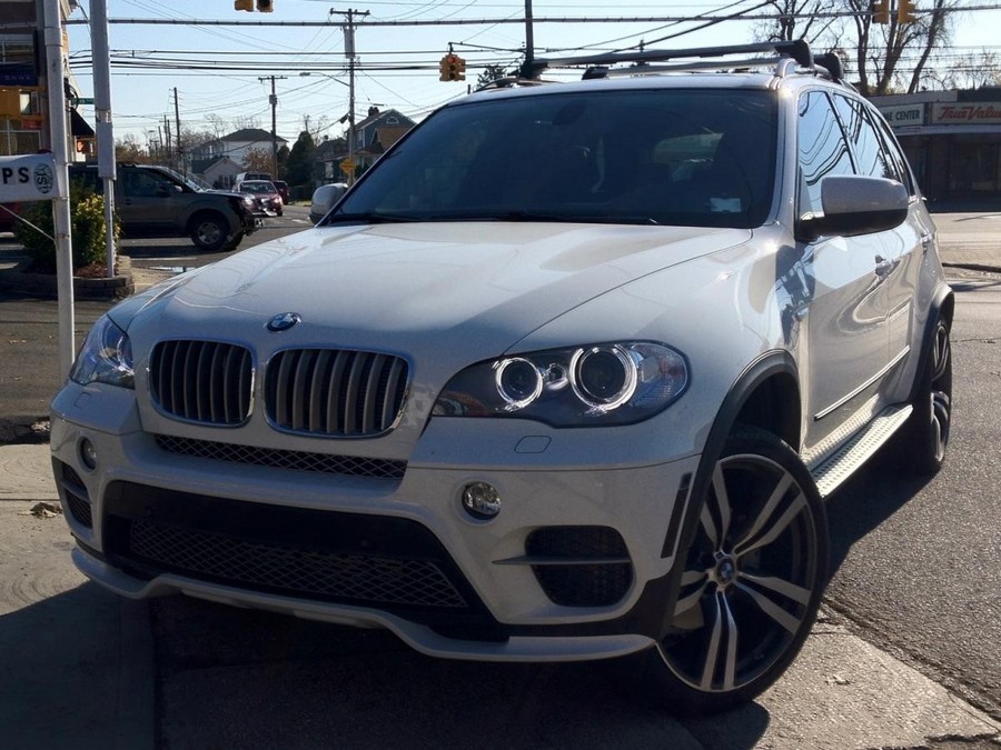 Накладка на передний бампер BMW X5 E70 LCI в стиле Aero