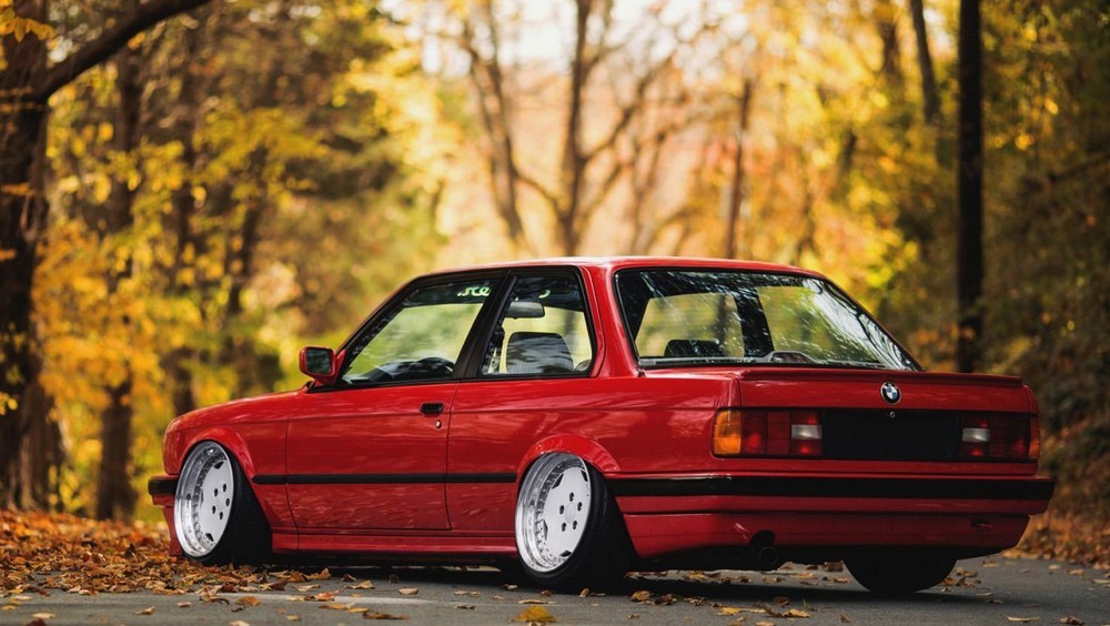 спойлер BMW E30 репліка оригіналу