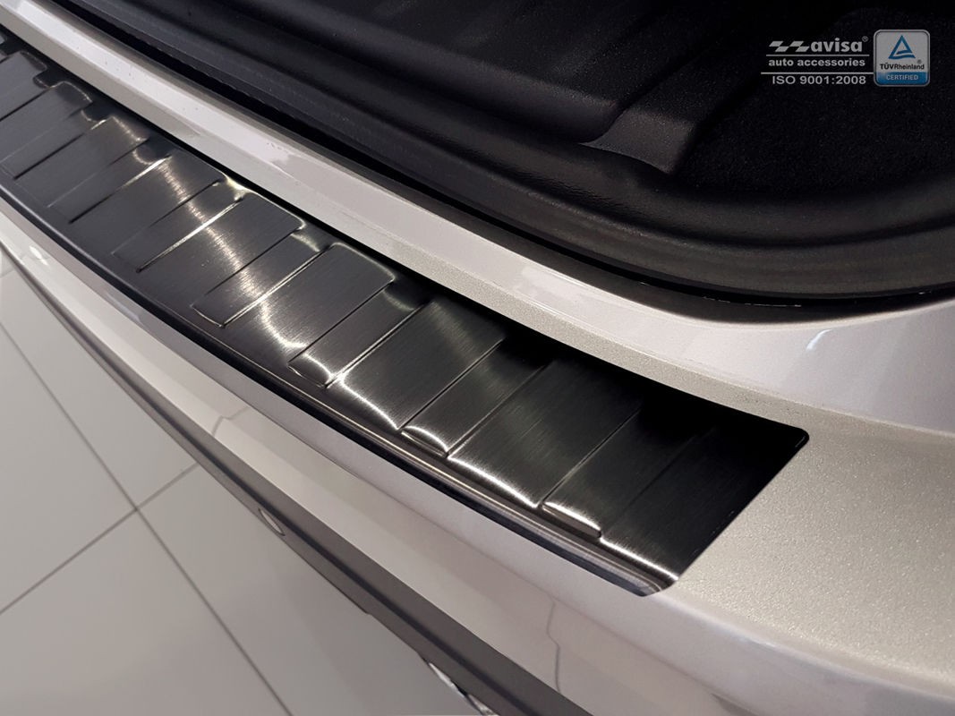 Накладка на бампер із загином та ребрами Jaguar F-Pace (чорна)