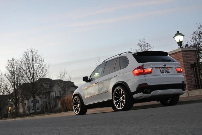 Комплект накладок BMW X5 E70 Aero (дорестайл)