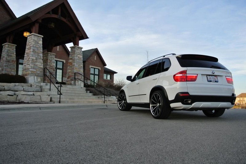 Комплект накладок BMW X5 E70 Aero (дорестайл)