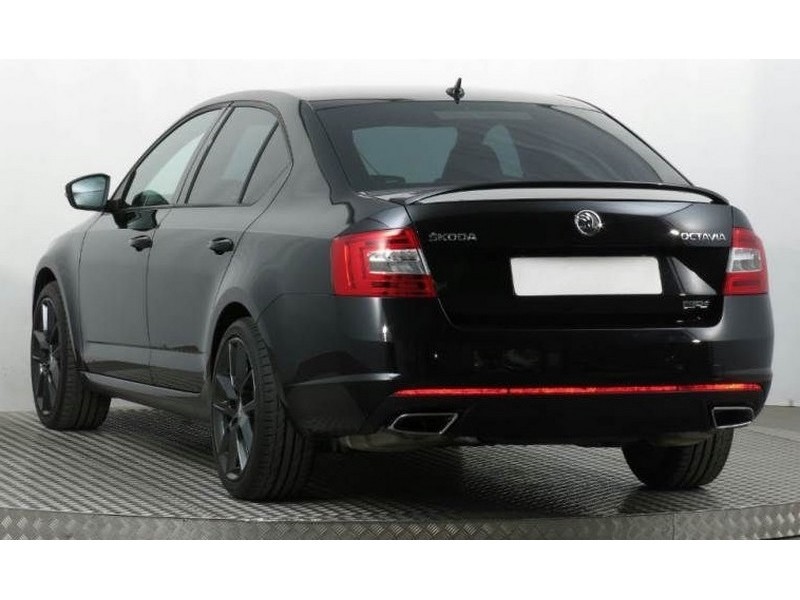 Спойлер на кришку багажника Skoda Octavia III у стилі RS