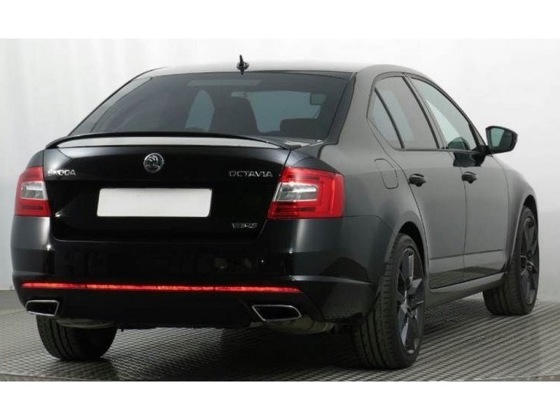 Спойлер на кришку багажника Skoda Octavia III у стилі RS