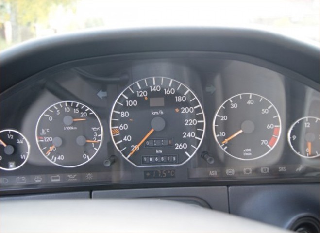 Кільця в щиток приладів Mercedes W140