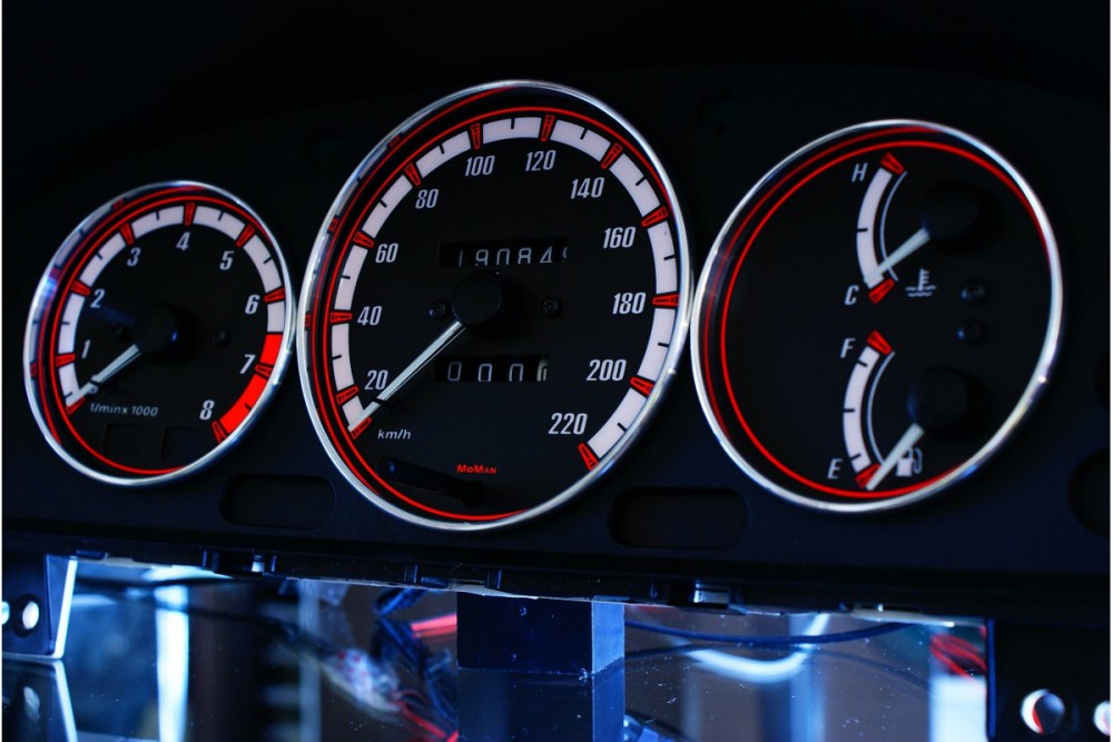 Тюнінгові накладки в щиток приладів Mazda 323C, 323P, 323S, Protege, Familia Van вар. 1