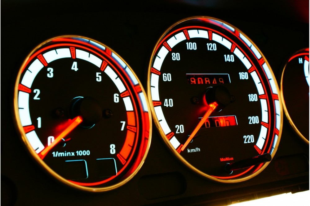 Тюнінгові накладки в щиток приладів Mazda 323C, 323P, 323S, Protege, Familia Van вар. 1