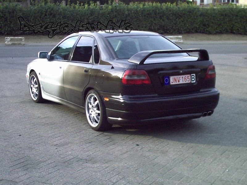 Накладка на задній бампер Volvo S40 / V40 дорестайлінг