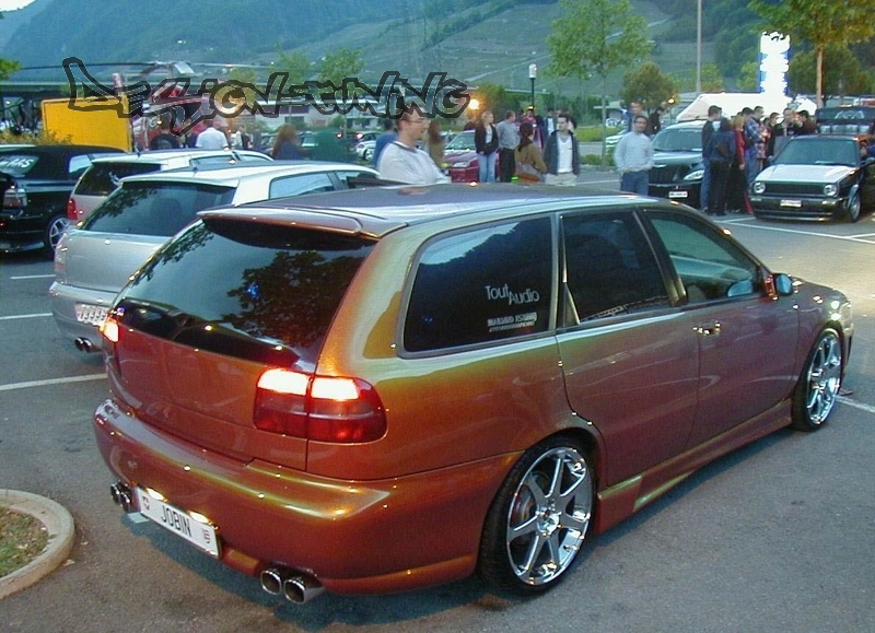 Спойлер кришки багажника Volvo V40 (1995-2004)