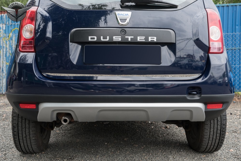 хром накладка на кришку багажника Dacia Duster нижня