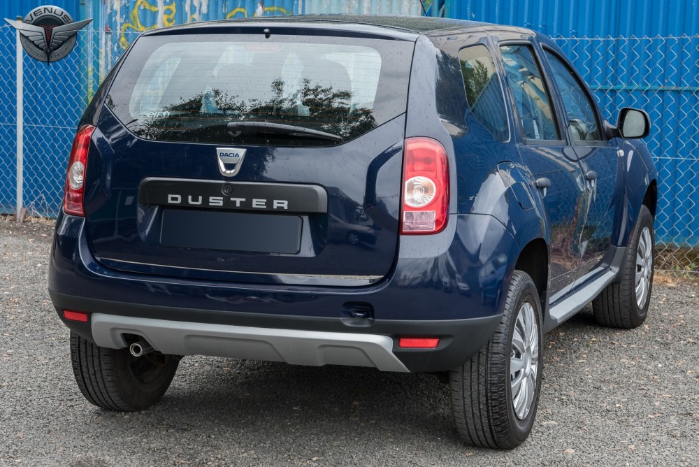 хром накладка на кришку багажника Dacia Duster нижня