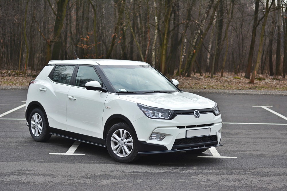 Дифузор на передній бампер Ssangyong Tivoli верс.1