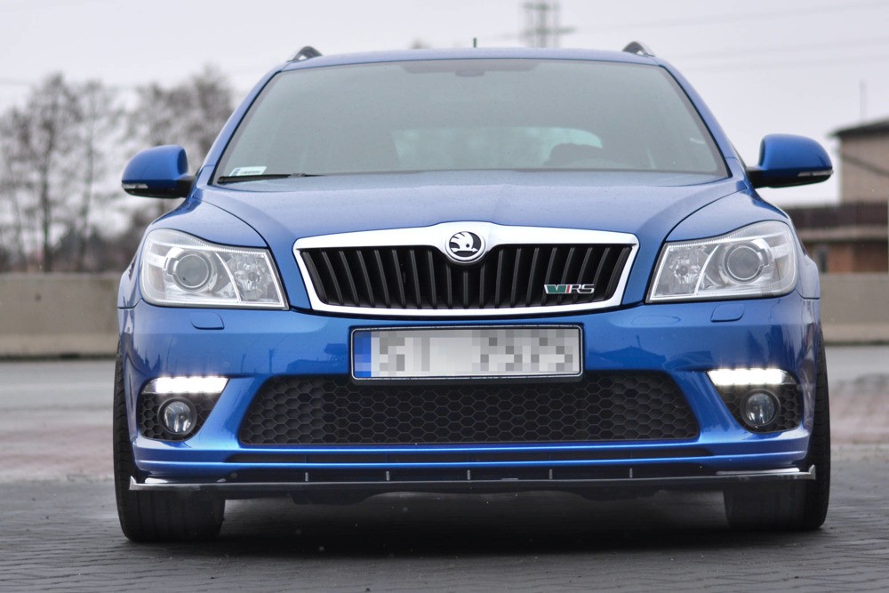 Дифузор переднього бампера Skoda Octavia MK2 RS версія рестайл