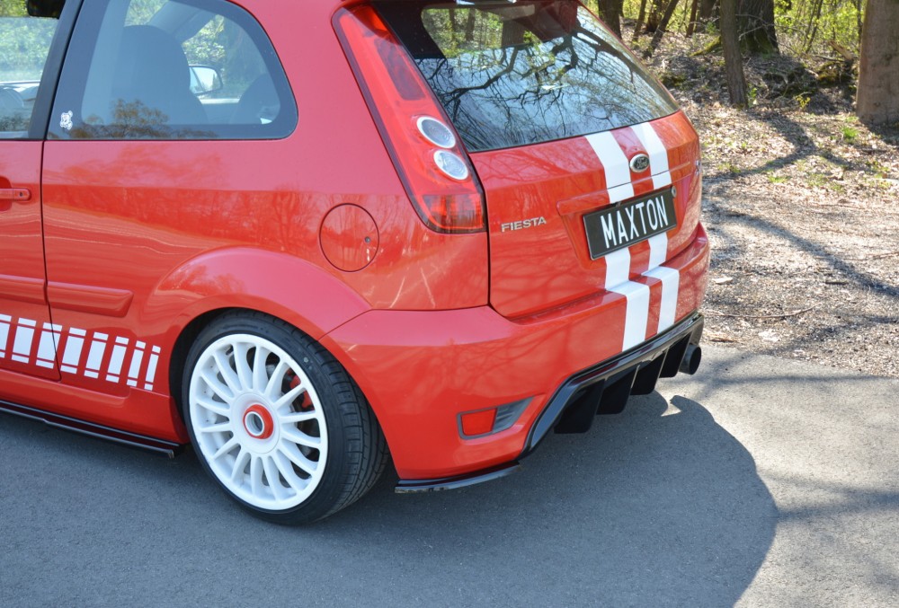 Центральний дифузор заднього бампера Ford Fiesta mk6 ST версія