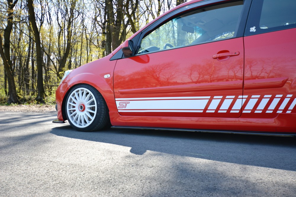 Бічні накладки на пороги Ford Fiesta mk6 ST версія