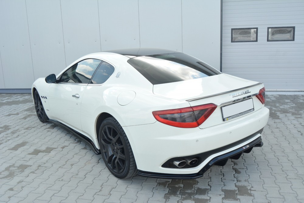 Центральний дифузор заднього бампера Maserati Granturismo