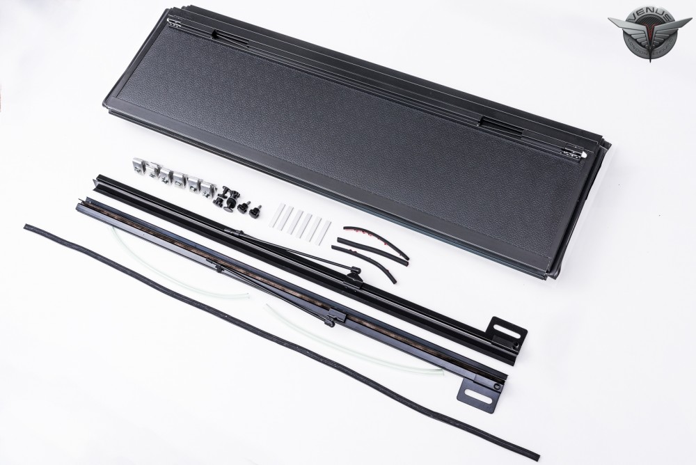 Жорстка кришка кузова пікапа ISUZU D-MAX чорна (з 4 частин)