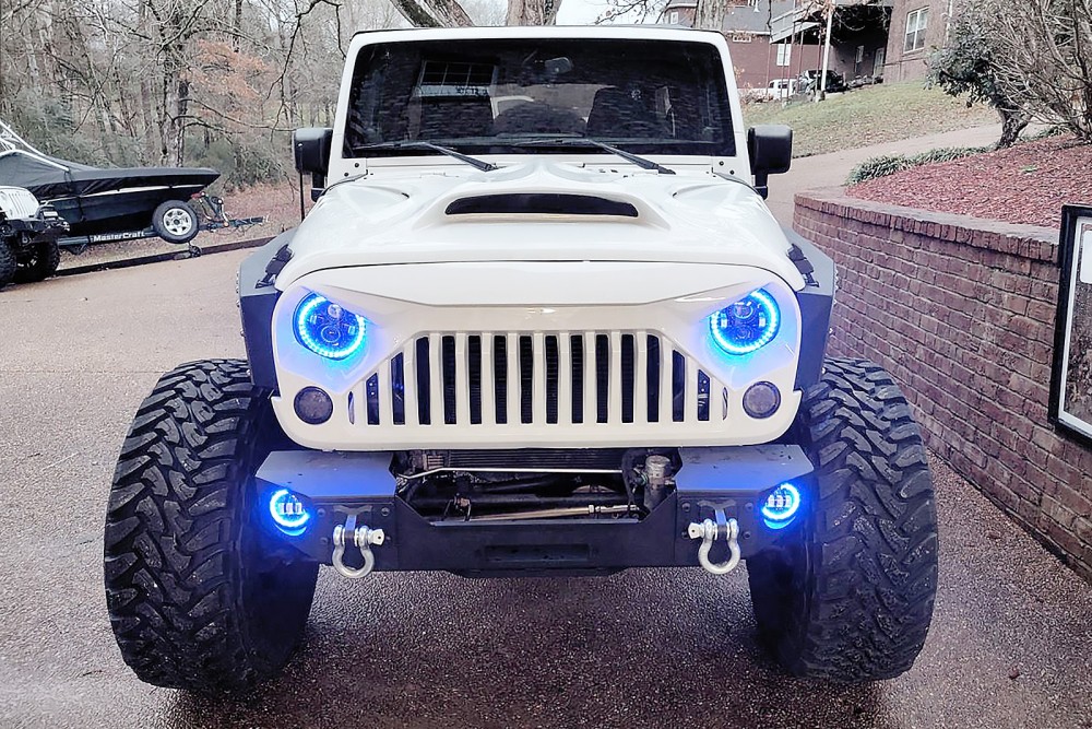 Капот тюнінговий для Jeep Wrangler JK/JKU