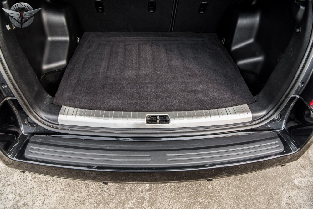 захисна накладка порогу багажника Land Rover Freelander II