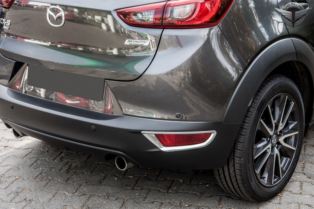 накладки на задні протитуманні ліхтарі MAZDA CX-3