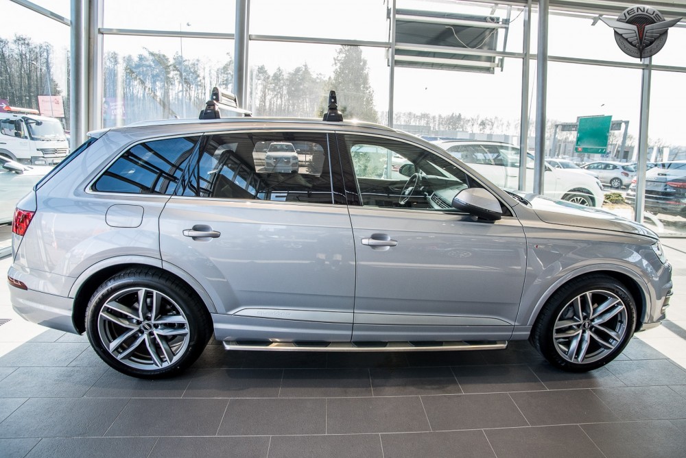 пороги (підніжки бічні) Audi Q7 II (під оригінал)