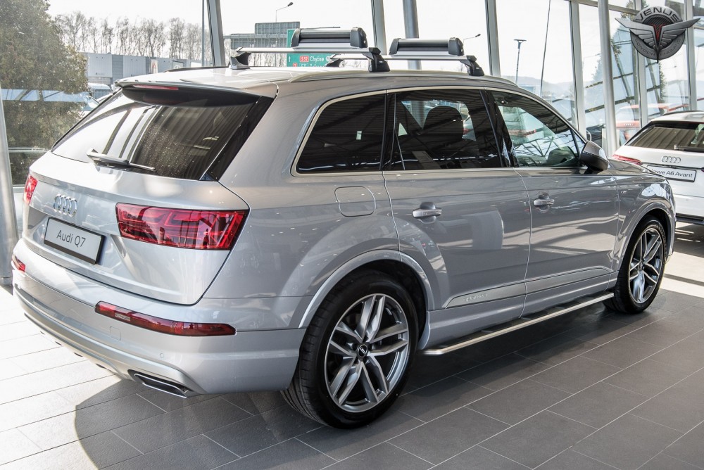 пороги (підніжки бічні) Audi Q7 II (під оригінал)