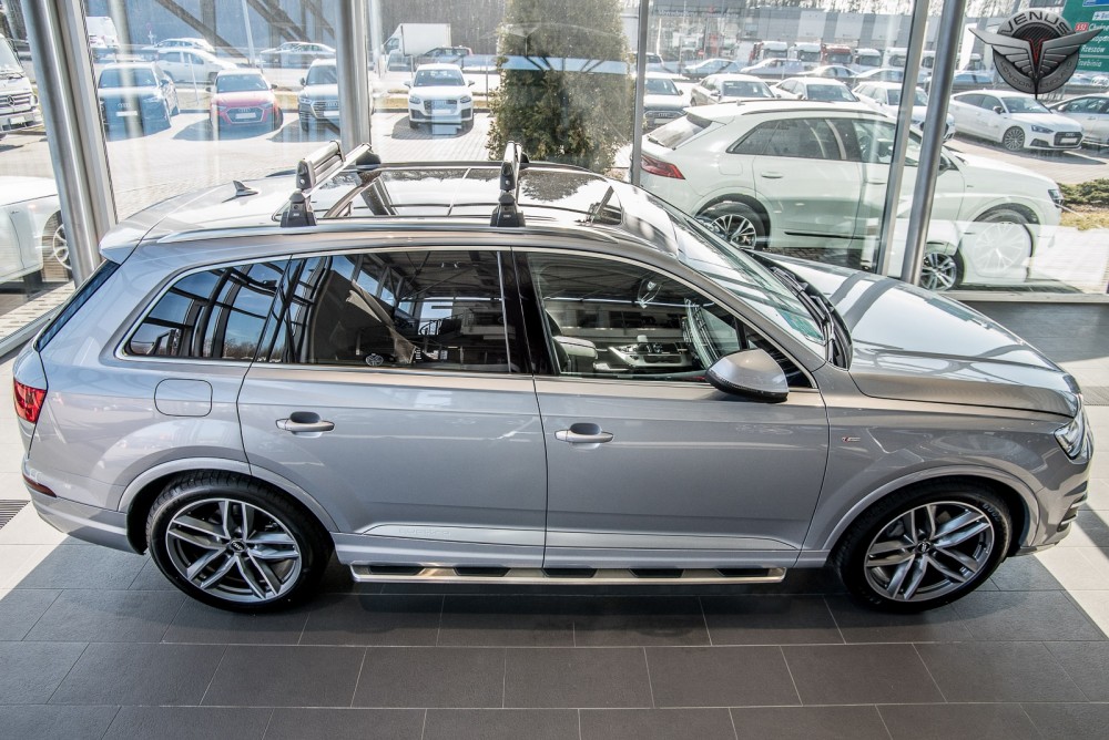 пороги (підніжки бічні) Audi Q7 II (під оригінал)