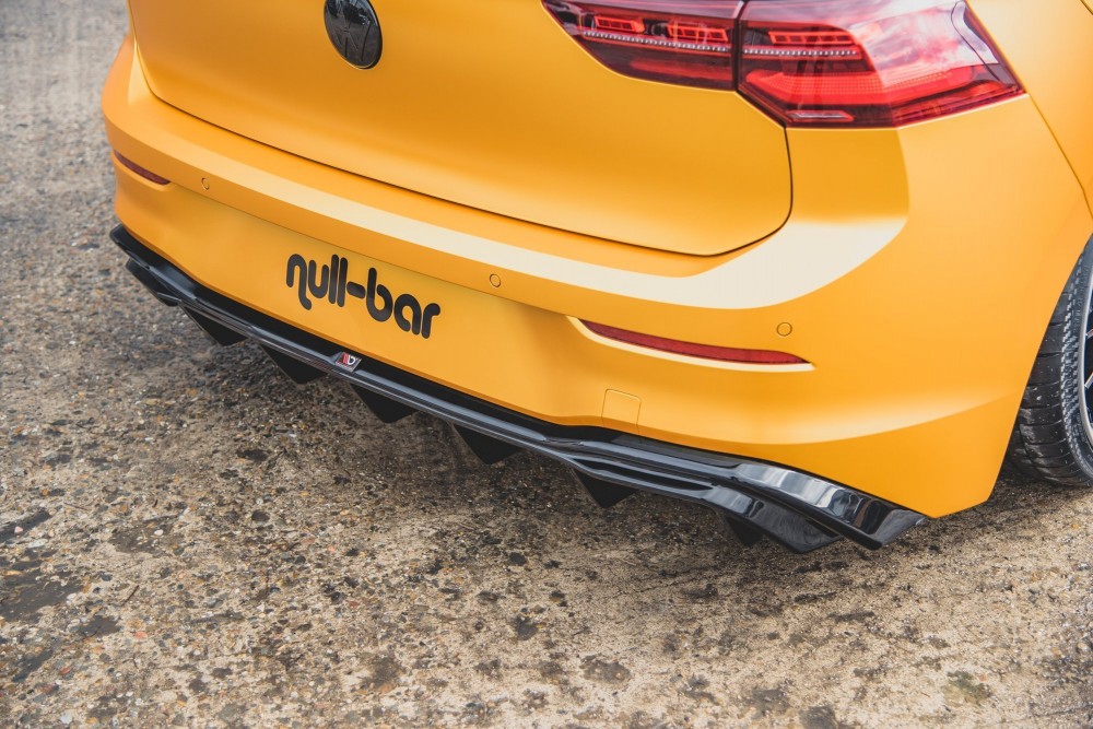 Накладка заднього бампера з ребрами VW Golf 8