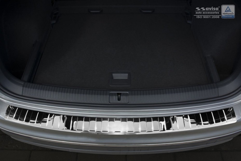Накладка на задній бампер VW Tiguan II / Tiguan Allspace (хром)