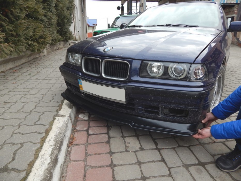 Дифузор переднього бампера BMW E36