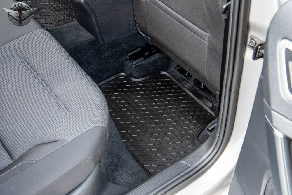 Килимки в салон VOLKSWAGEN GOLF VII