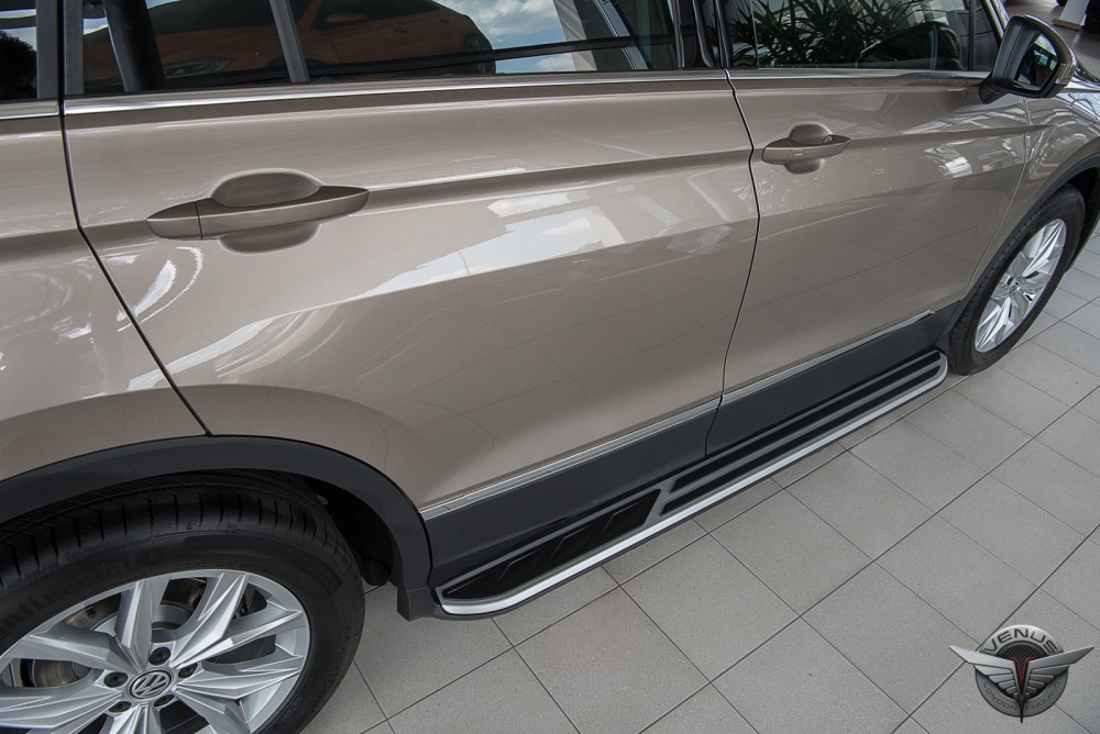 пороги-підніжки бічні TIGUAN 2016-...