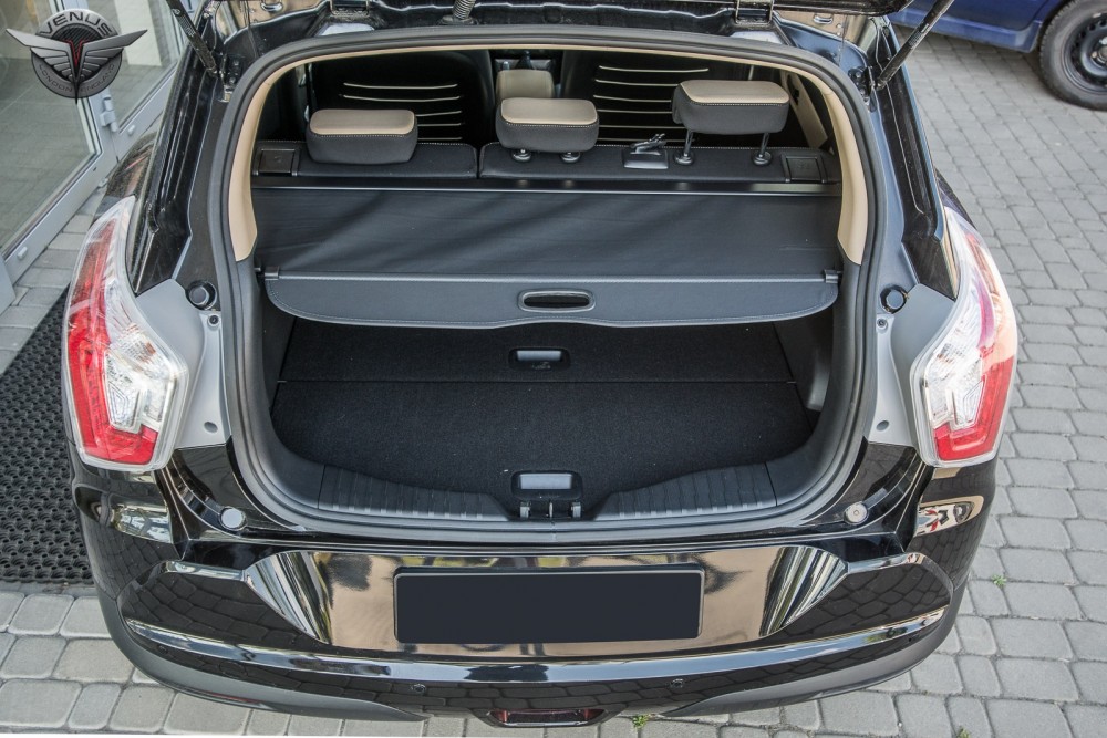 шторка-полиця багажника для Ssang Yong Tivoli чорна