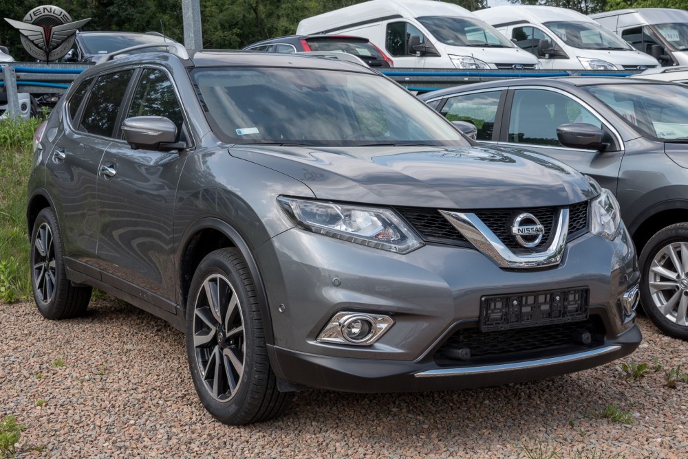 хром накладки протитуманок передніх Nissan X-Trail