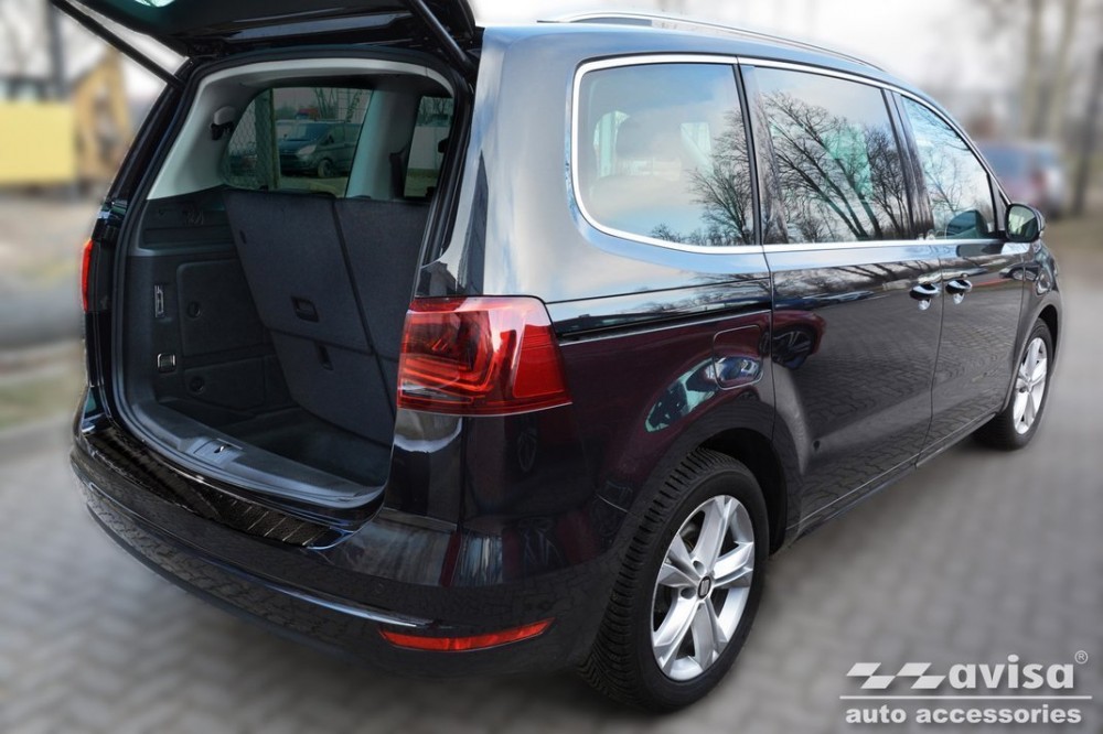 Карбонова накладка на борт заднього бампера Seat Alhambra II