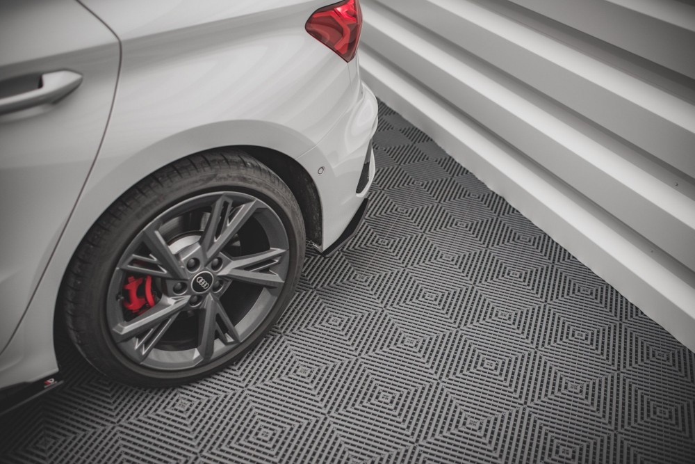 Накладки заднього бампера Street pro Audi S3 8Y Sportback