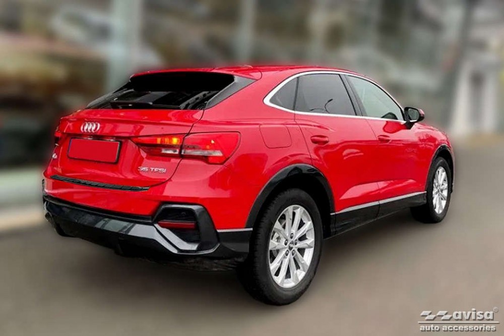 карбонова накладка на задній бампер Audi Q3 II Sportback / RS Q3 II Sportback