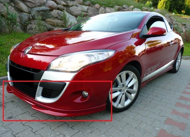 накладка переднього бампера Renault Megane III