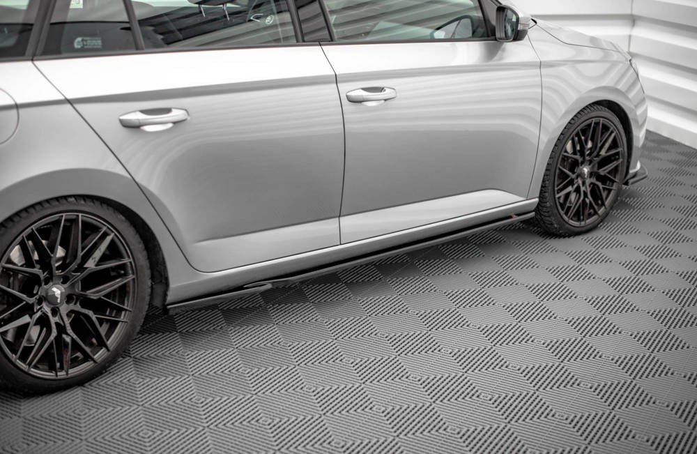 Тюнінгові накладки на пороги Skoda Fabia MK3