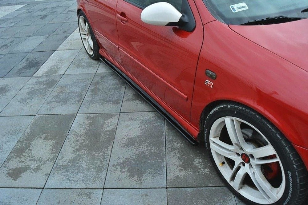 Тюнінг накладки під пороги Seat Leon Mk1 Cupra