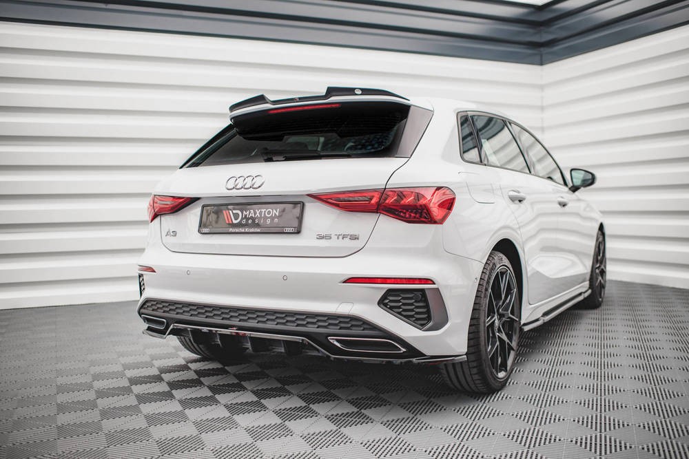 Накладка під задній бампер Ауді A3 Sportback 8Y S-line