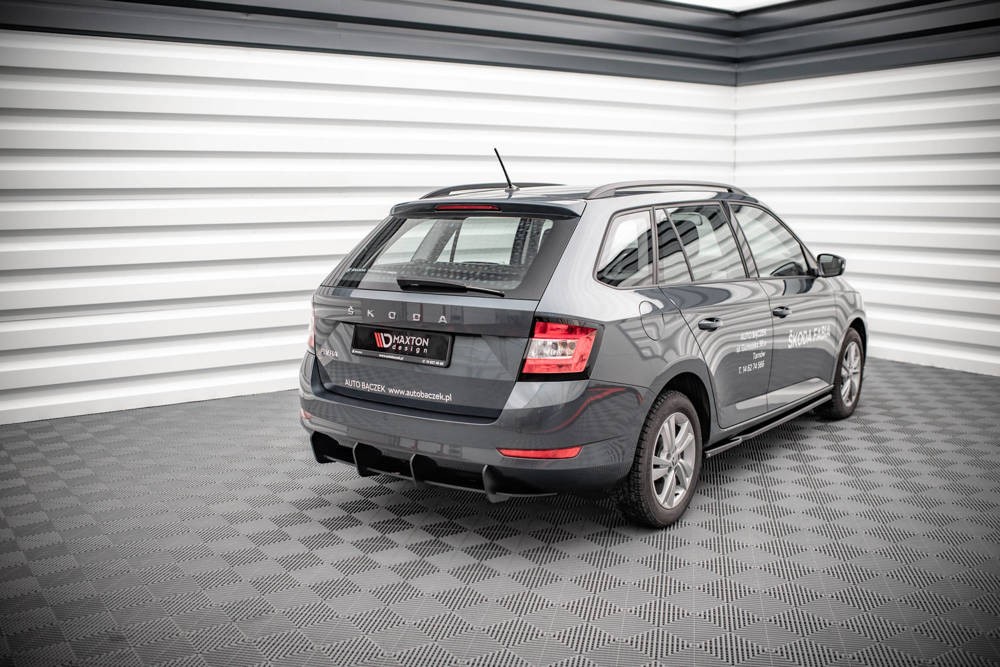 Задня накладка бампера Skoda Fabia MK3 FL COMBI