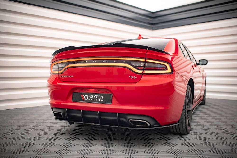Дифузор Street pro на задній бампер Dodge Charger RT MK7 FL