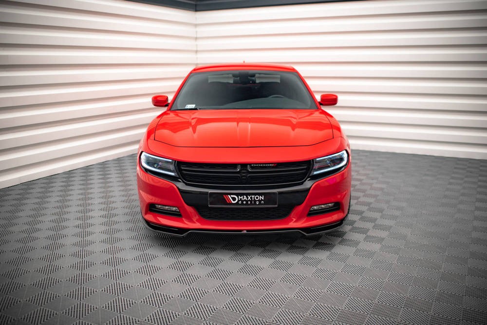 Передня накладка на бампер Dodge Charger MK7 RT рестайл