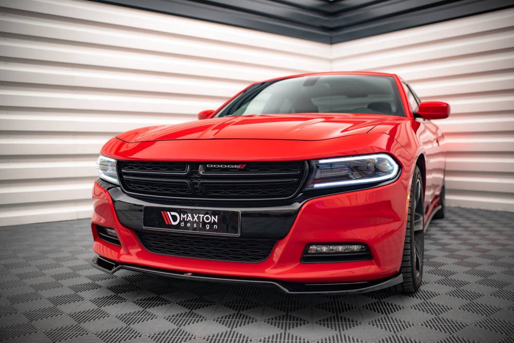 Передня накладка на бампер Dodge Charger MK7 RT рестайл