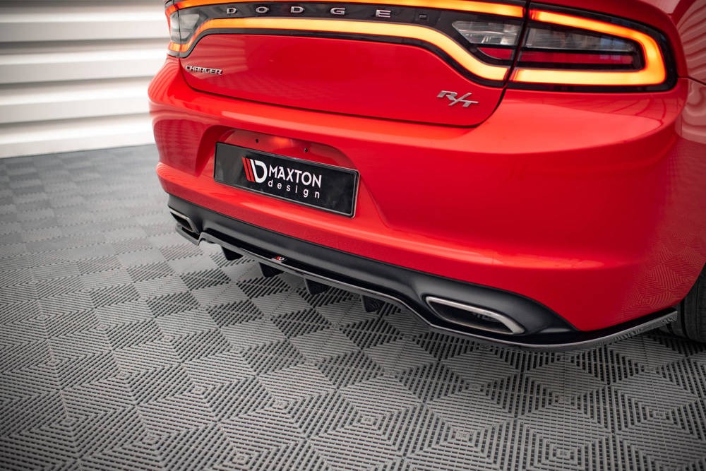 Тюнінг накладка на задній бампер Dodge Charger MK7 RT рестайл