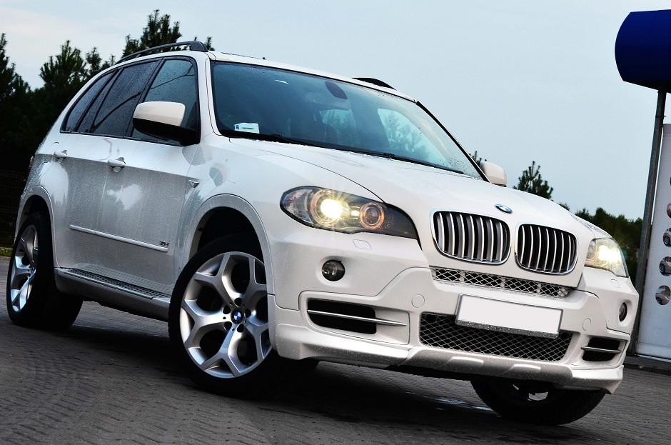 Накладка переднього бампера BMW X5 E70 стиль Aero (дорестайл)