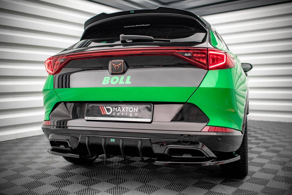 Центральний дифузор на задній бампер Cupra Formentor MK1