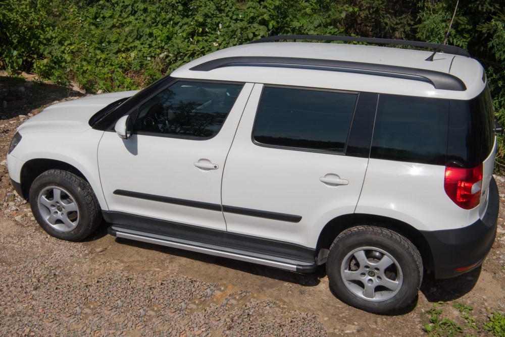 пороги (підніжки бічні) Skoda Yeti рестайл