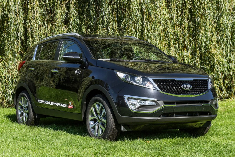 Ліства переднього бампера Kia Sportage