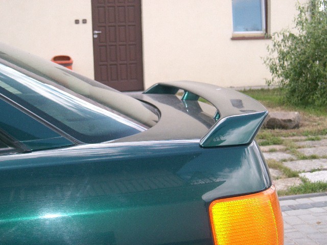 Спойлер багажника Audi 80 B3/B4 низький